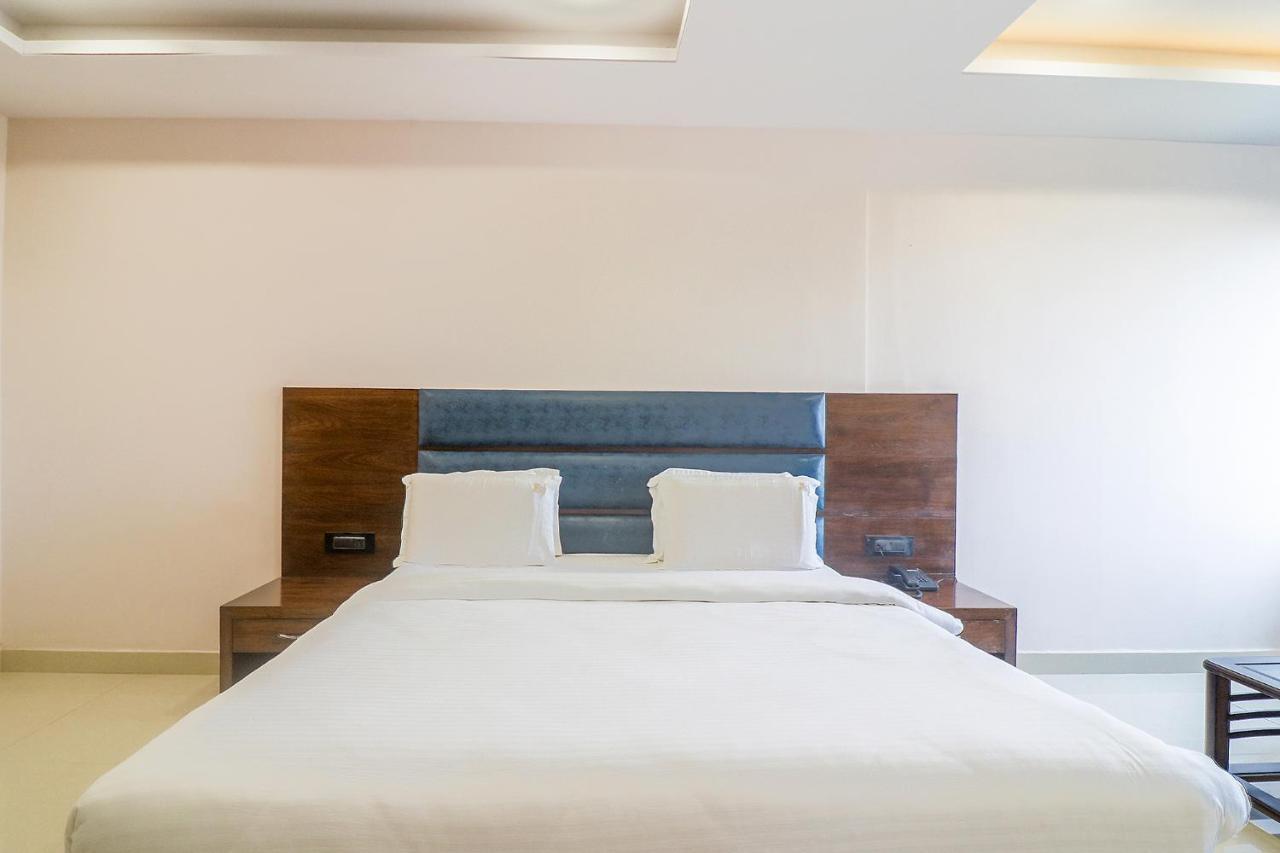 Fabhotel Mid Town Grand パンチクラ エクステリア 写真