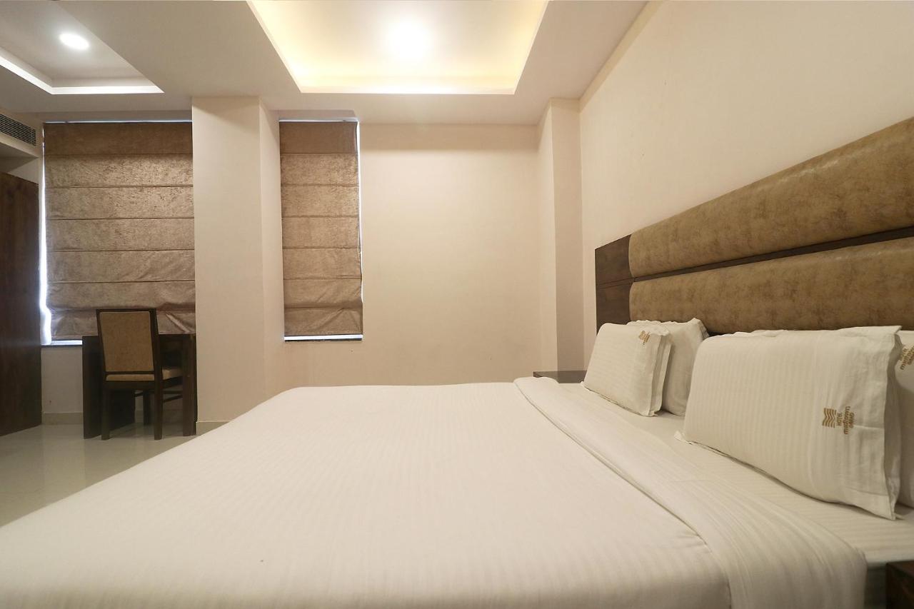 Fabhotel Mid Town Grand パンチクラ エクステリア 写真