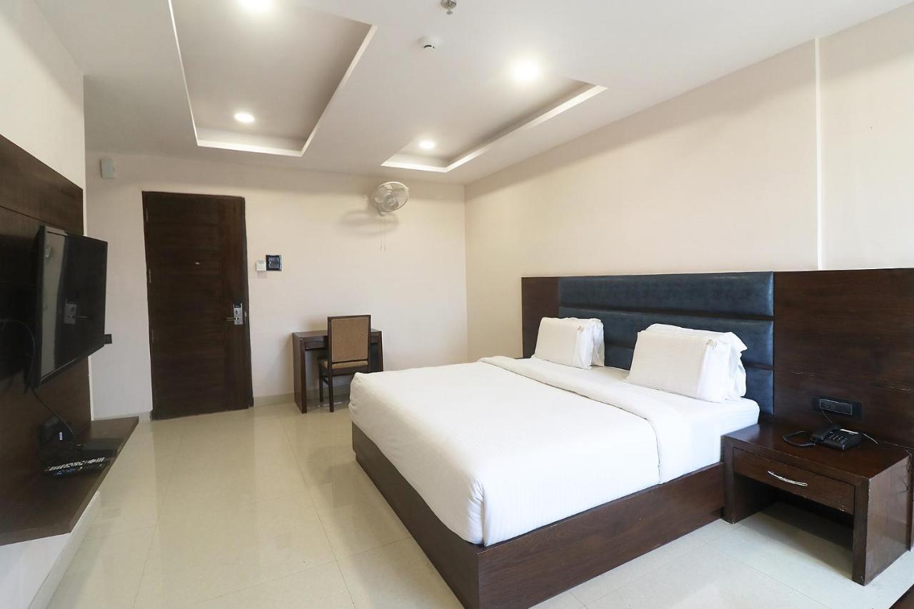 Fabhotel Mid Town Grand パンチクラ エクステリア 写真